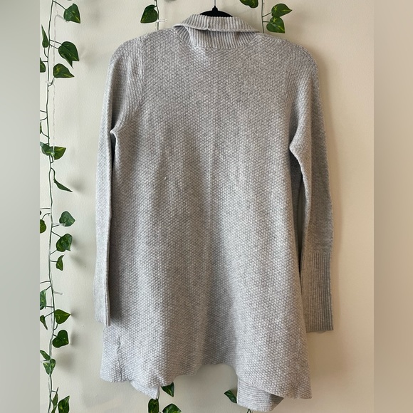 Light Grey Cardigan | Size Sm - Picture 2 of 2